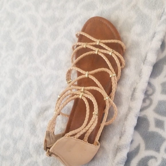 Shoes - Picture 2 of 3